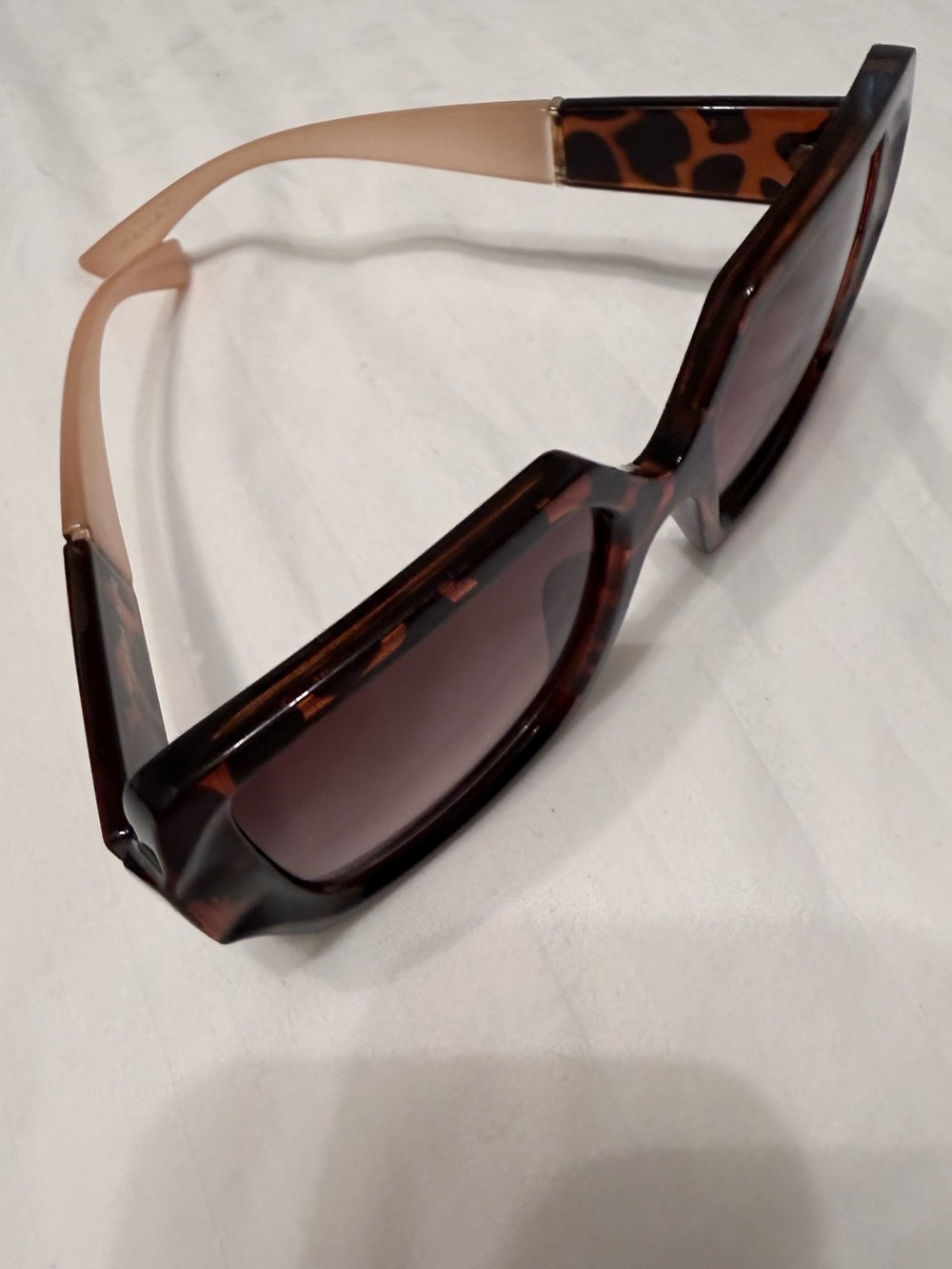 Tahari Tortoiseshell Rectangular Women’s Sunglasses - Brown & Beige